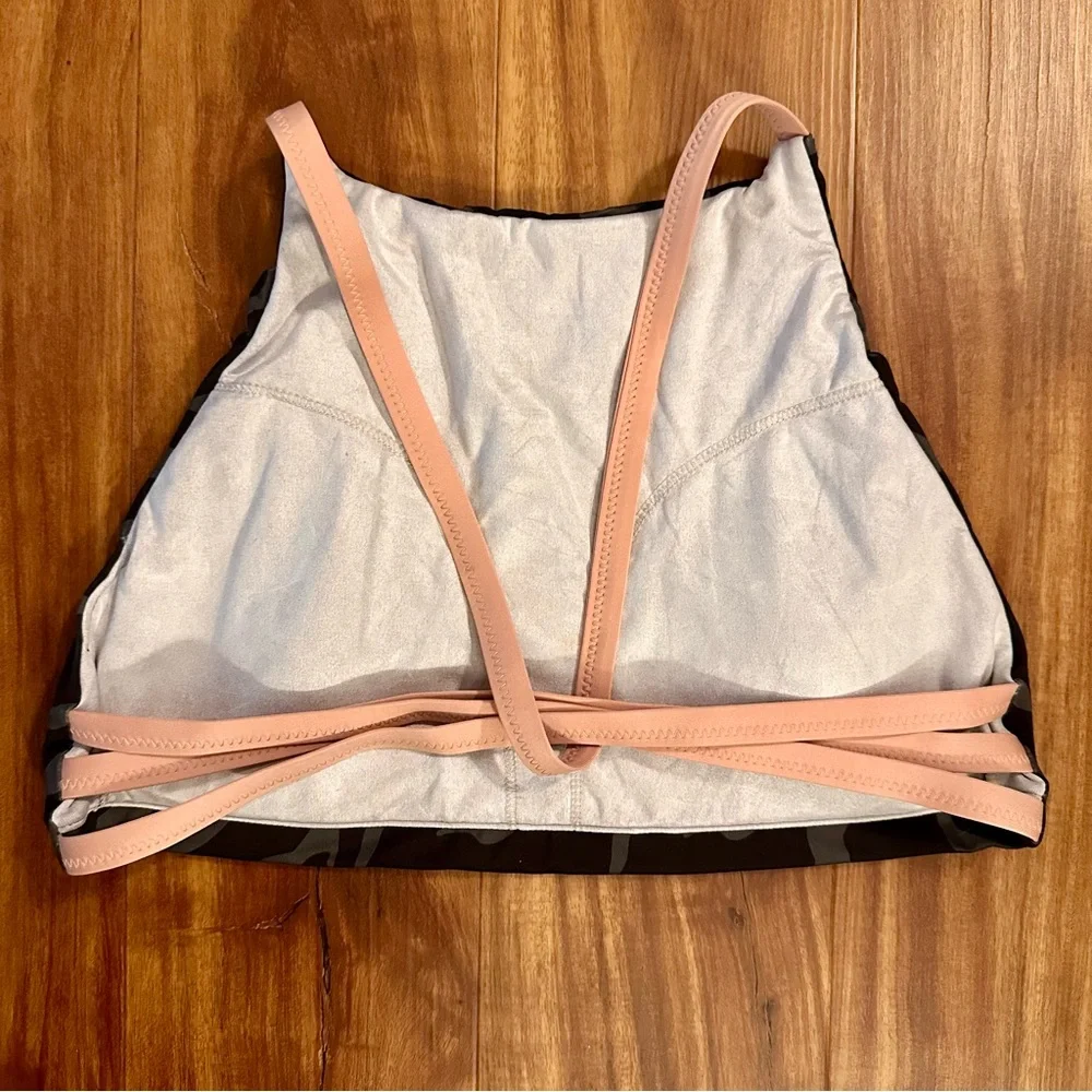 Patagonia bikini set (3 pieces) - Picture 8 of 8